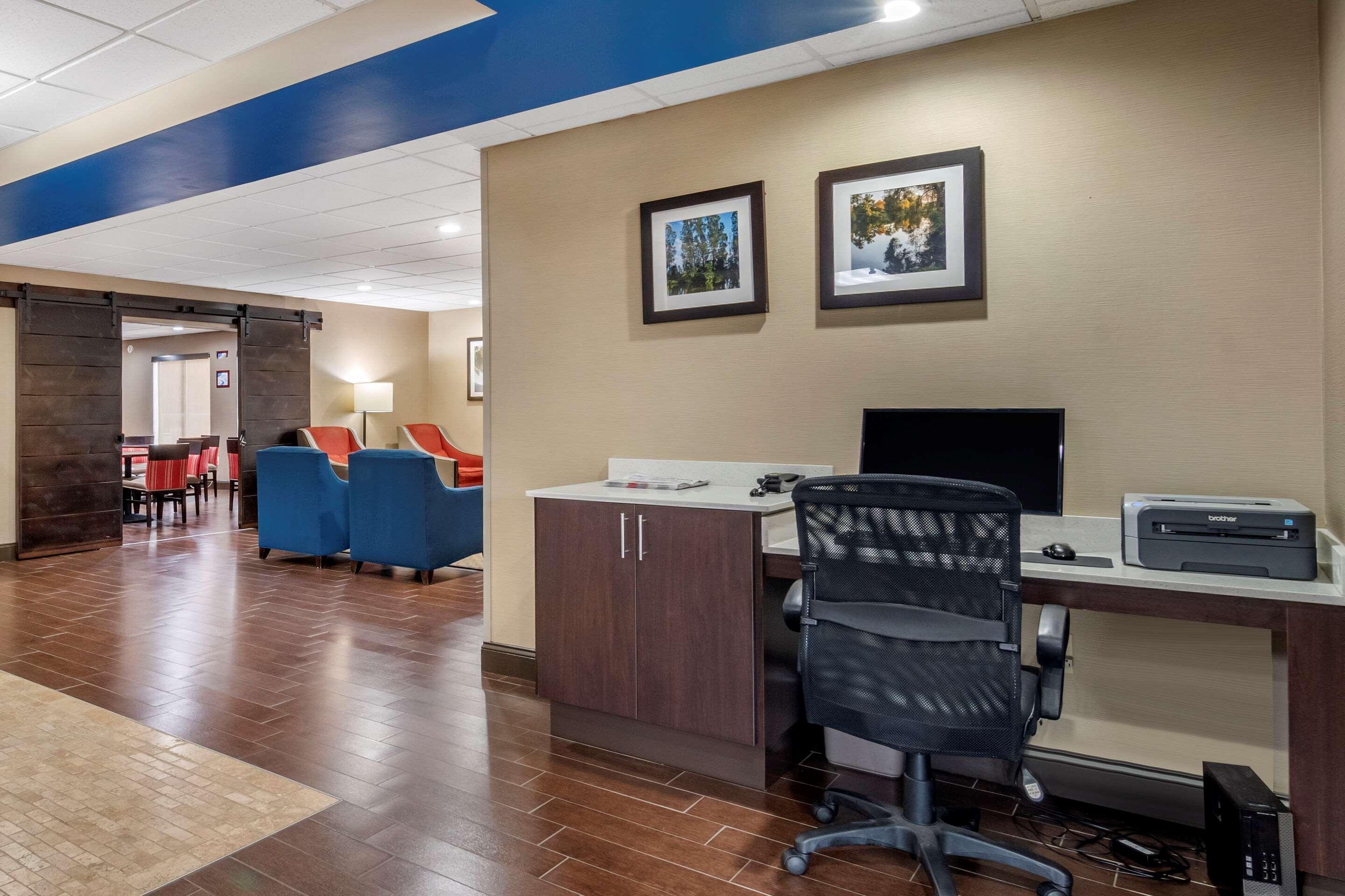 Comfort Inn & Suites Oxford South Ngoại thất bức ảnh