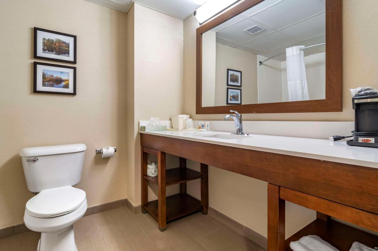 Comfort Inn & Suites Oxford South Ngoại thất bức ảnh