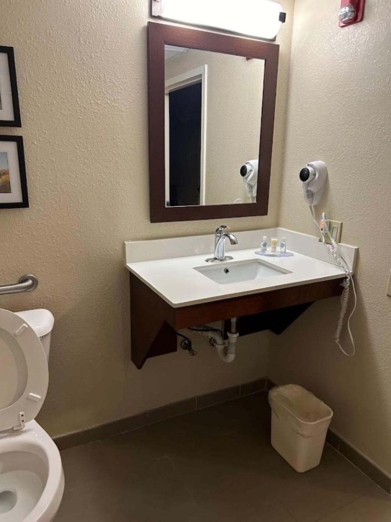 Comfort Inn & Suites Oxford South Ngoại thất bức ảnh
